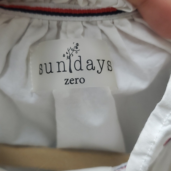 《 Sundays 》 Puff Sleeve Button Down Blouse - Picture 5 of 10